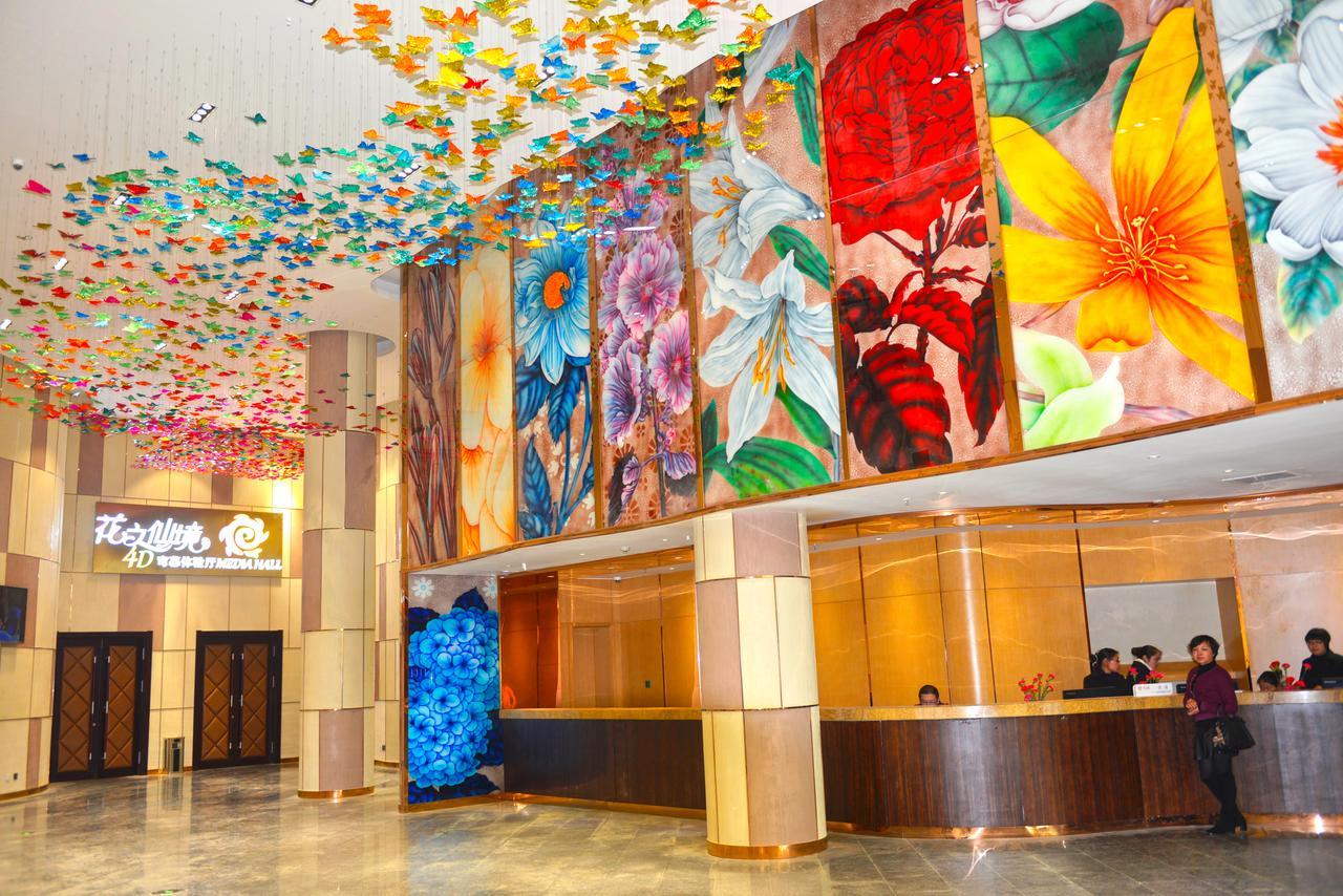 Howard Johnson Flower City Hotel كونمينغ المظهر الخارجي الصورة