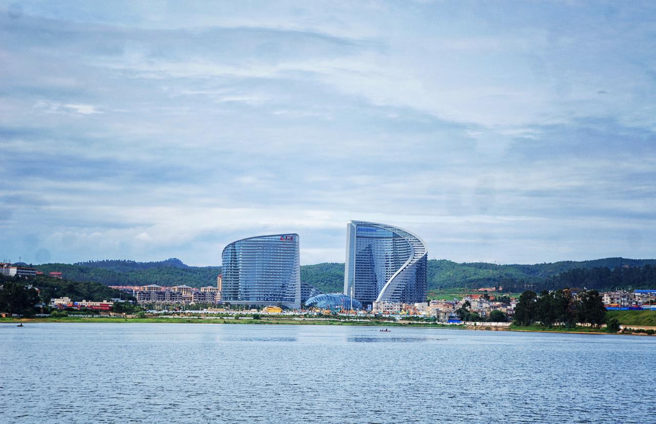 Howard Johnson Flower City Hotel كونمينغ المظهر الخارجي الصورة