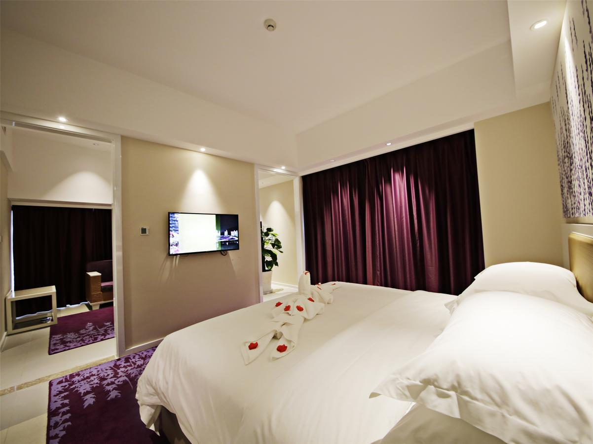 Howard Johnson Flower City Hotel كونمينغ المظهر الخارجي الصورة